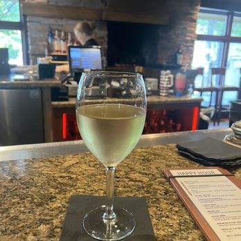 Birch Hills Golf Course - Cedar Creek!  $7 stellar stone Sauvignon Blanc - Golf Near Me - Brea, California