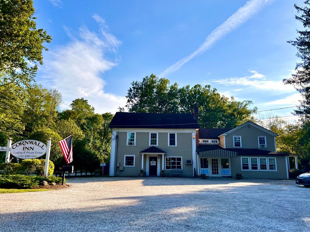 CORNWALL INN Updated October 2024 20 Reviews 270 Kent Rd S
