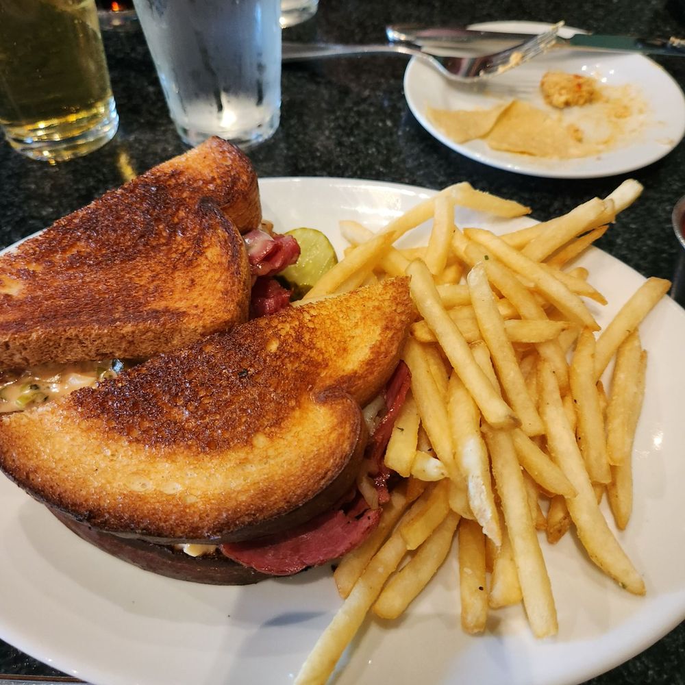 The Single Barrel - Steakhouses Near Me - Lincoln, Nebraska The Single Barrel - Steakhouses Near Me - Lincoln, Nebraska