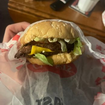 Rally's - Double rally burger - Burgers Near Me - Fenton, Michigan