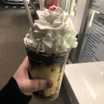 Durbin Magic Freeze - Turtle Sundae - Ice Cream & Frozen Yogurt Near Me - Barberton, Ohio