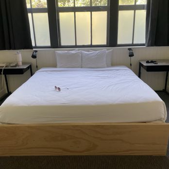 THE SOCIETY HOTEL - Updated December 2025 - 176 Photos & 66 Reviews