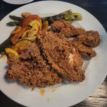 The Republic Grille - Fried Chicken w/ mixed Veggies and Asparagus - Southern Near Me - Spring, Texas The Republic Grille - Fried Chicken w/ mixed Veggies and Asparagus - Southern Near Me - Spring, Texas