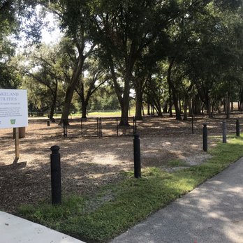 Dog Leg Woods - Sidewalk view of large dog area - Dog Parks Near Me - Lakeland, Florida Dog Leg Woods - Sidewalk view of large dog area - Dog Parks Near Me - Lakeland, Florida