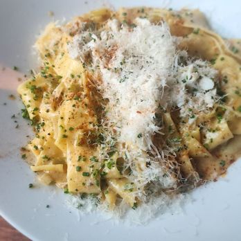 Pierre Pierre - Crab pasta - Steakhouses Near Me - Oakland, California