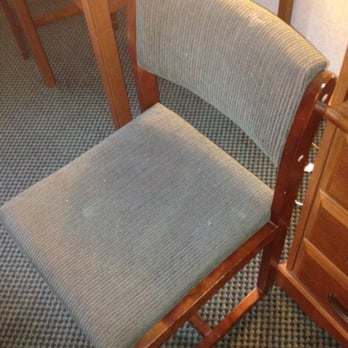 Howard Johnson Hotel - Norwich - Smelly stained chair - Hotels Near Me - Norwich, New York Howard Johnson Hotel - Norwich - Smelly stained chair - Hotels Near Me - Norwich, New York