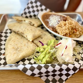 Lola's Birria - Chicken quesadilla - Mexican Near Me - Murrieta, California Lola's Birria - Chicken quesadilla - Mexican Near Me - Murrieta, California