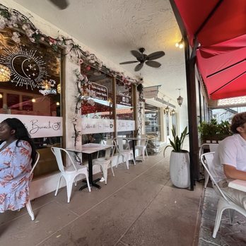 Kixi Cafe - Breakfast & Brunch Near Me - Boca Raton, Florida