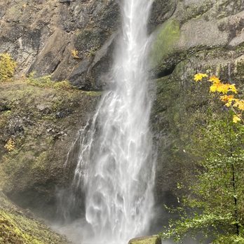 Multnomah Falls - Hiking Near Me - Bridal Veil, Oregon Multnomah Falls - Hiking Near Me - Bridal Veil, Oregon