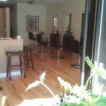 Devine Salon - Day Spas Near Me - Park Ridge, Illinois