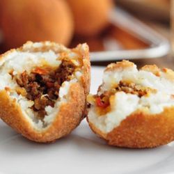 Port Saint Wich - Potato balls stuffed with ground beef