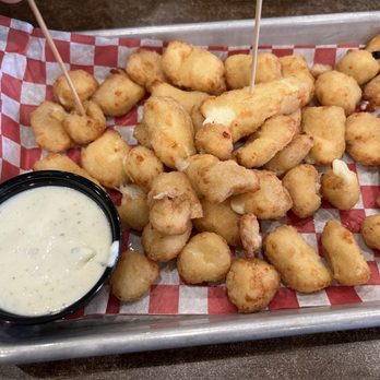 Squealers Smoke Shack - Cheese curds - American Near Me - Tea, South Dakota Squealers Smoke Shack - Cheese curds - American Near Me - Tea, South Dakota
