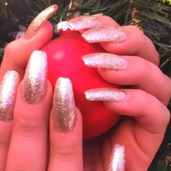 Time Nails - Extra glittery for this festive season