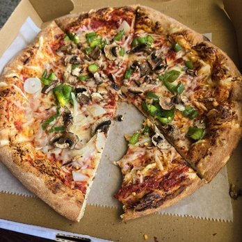 Mario's Pizza - Great Pizza, Mushroom, Onion, Pepper, easy cheese - Pizza Near Me - Orlando, Florida