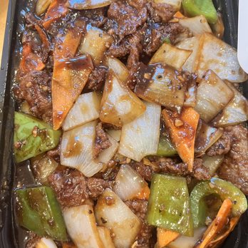 Auntie Qiu Kitchen - Black Pepper Beef with Onion - Shanghainese Near Me - Arcadia, California