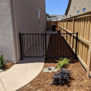 Gove Landscape Construction - Dog run - Landscaping Near Me - El Dorado Hills, California