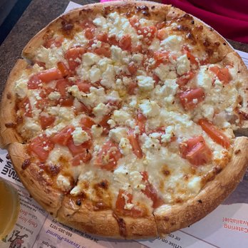 Maria's Pizza - Feta and tomato pizza with olive oil base - Pizza Near Me - Colchester, Connecticut