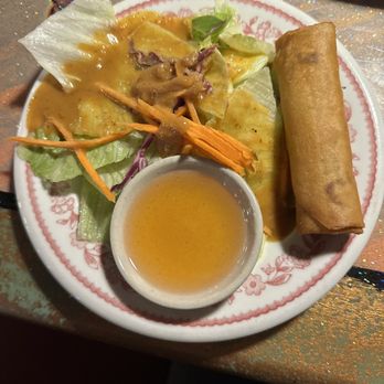 Kao Thai Restaurant - Side salad and spring roll (lunch only) - Thai Near Me - Virginia Beach, Virginia Kao Thai Restaurant - Side salad and spring roll (lunch only) - Thai Near Me - Virginia Beach, Virginia