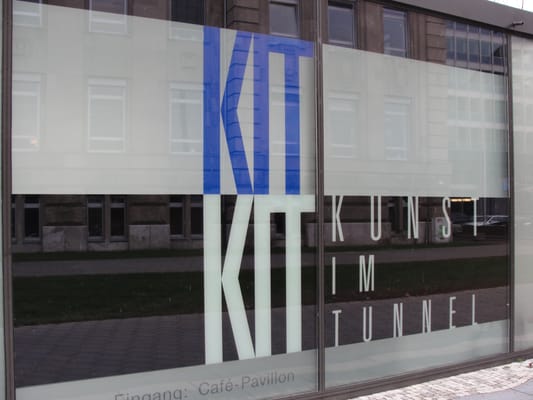 Kunst im Tunnel by null