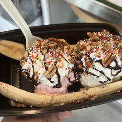 Little Eden Alpaca Farm - A banana split made at the farm store, very delicious!!!