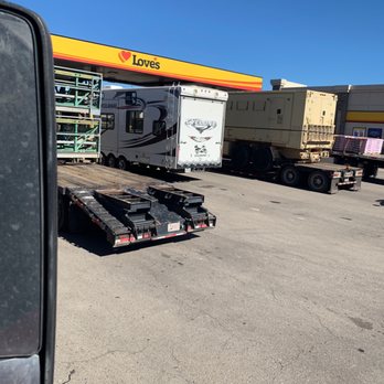 Love's Travel Stop - Gas Stations Near Me - Pueblo, Colorado