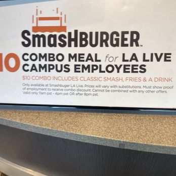 Smashburger - Great to see Smash Burger taking care of people who work at LA Live great job paying it forward - Burgers Near Me - Los Angeles, California