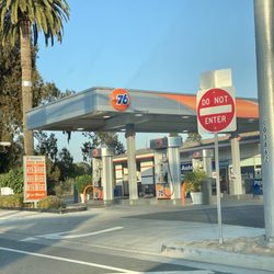 Risdon's 76 Service & Carwash
