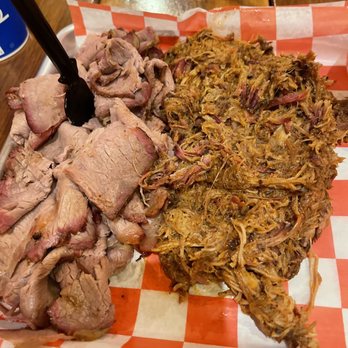 Archie's Barbeque - Piggy plate - Barbeque Near Me - McHenry, Maryland