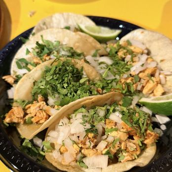 Al Chile - Mexican Near Me - Wood Ridge, New Jersey Al Chile - Mexican Near Me - Wood Ridge, New Jersey