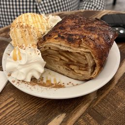 Apple strudel with ice cream