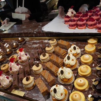 Ladurée - Macarons Near Me - Paris, 75 Ladurée - Macarons Near Me - Paris, 75