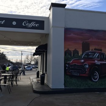 Market On 8th - Outside patio - Specialty Food Near Me - Waco, Texas