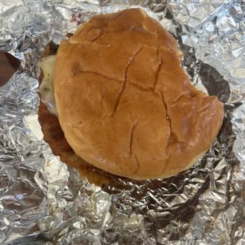 Badlands Burgers & Brews - Spicy burger - Burgers Near Me - Aztec, New Mexico