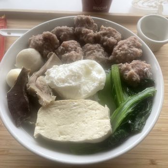 Sophie’s Rangoon Kitchen - Kyay Oh Si Chat (Dry Garlic Vermicelli) - Burmese Near Me - Elmhurst, New York