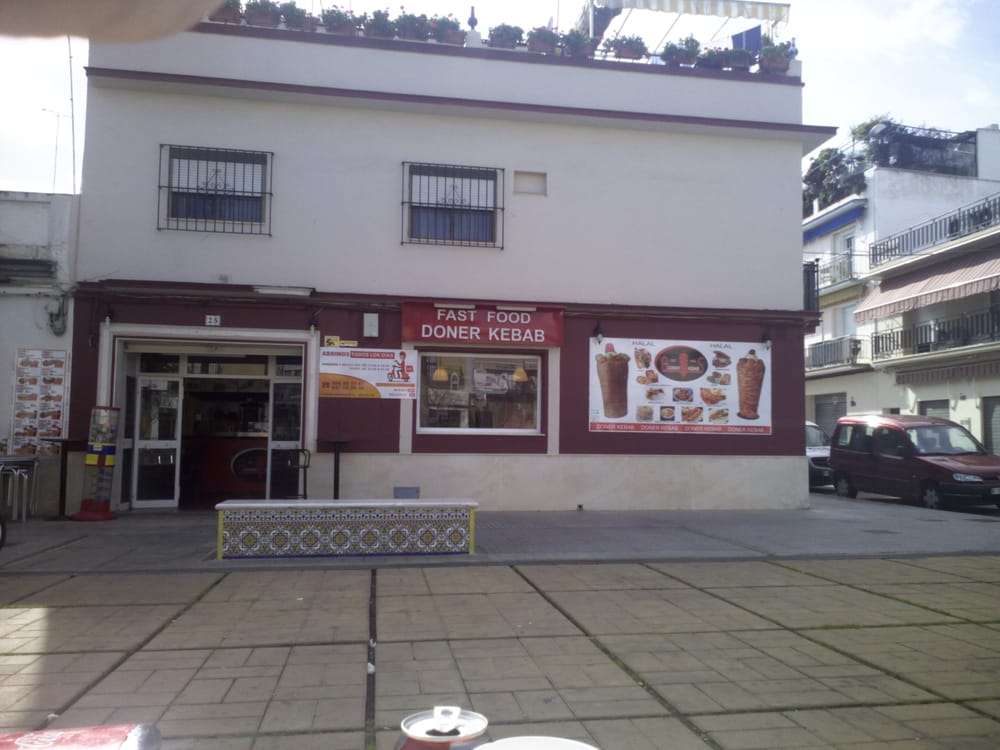 DONER KEBAB Calle Marcos Orbaneja 25 Lora Del R o Sevilla Spain 