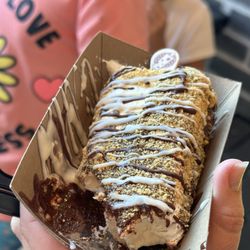 Paletas Gourmet Creamsicles - The toasted marshmallow under the chocolate, mind blown.