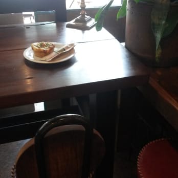 Pottery Green Bakers - Cute window seat - Bakeries Near Me - Lane Cove, NSW Pottery Green Bakers - Cute window seat - Bakeries Near Me - Lane Cove, NSW