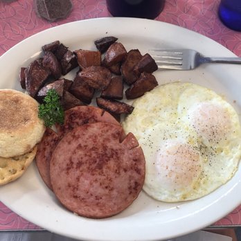 Fairlane Grill - Breakfast & Brunch Near Me - Erdenheim, Pennsylvania Fairlane Grill - Breakfast & Brunch Near Me - Erdenheim, Pennsylvania