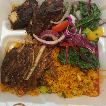 Manna's - Jerk Chicken, vegetable fried rice, stewed beef, and a mix salad. - Soul Food Near Me - New York, New York Manna's - Jerk Chicken, vegetable fried rice, stewed beef, and a mix salad. - Soul Food Near Me - New York, New York