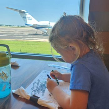 Jet Room Restaurant - View of planes - Diners Near Me - Madison, Wisconsin