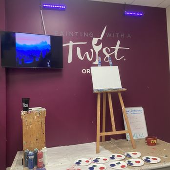 Painting with a Twist - Art Classes Near Me - Orlando, Florida Painting with a Twist - Art Classes Near Me - Orlando, Florida