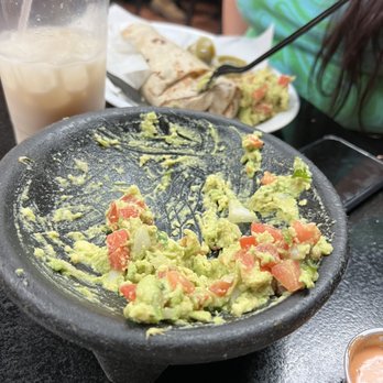 El Huarache Loco - Guac - Mexican Near Me - Delano, California El Huarache Loco - Guac - Mexican Near Me - Delano, California