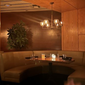 Employees Only - Inside booth - Cocktail Bars Near Me - West Hollywood, California