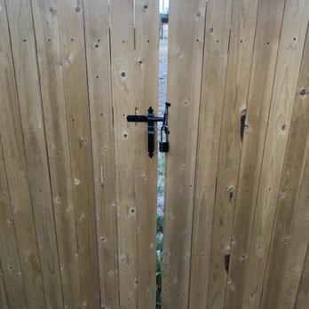 Pflugerville Pfence Company - Fences & Gates Near Me - Hutto, Texas Pflugerville Pfence Company - Fences & Gates Near Me - Hutto, Texas