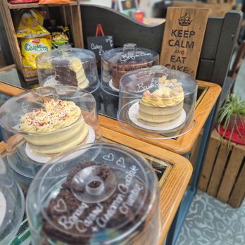 Patriot Games - Everyone loves cake right? - Hobby Shops Near Me - Sheffield, XSY