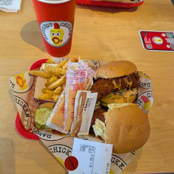 Dave's Hot Chicken - 4/4/25 - Chicken Shop Near Me - San Luis Obispo, California