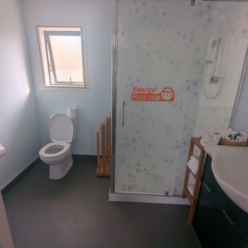 Energy Motor Lodge - Bathroom - Hotels Near Me - Bay of Plenty, BOP