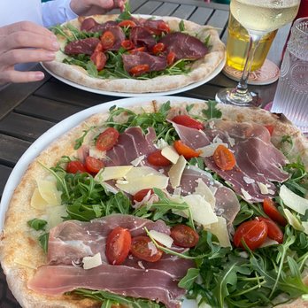Giotto Maestro Della Pizza - Pizza Near Me - Miami Beach, Florida Giotto Maestro Della Pizza - Pizza Near Me - Miami Beach, Florida