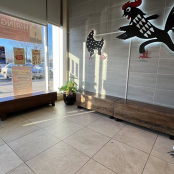 Max’s Restaurant - Chicago - Lobby/waiting area - Filipino Near Me - Chicago, Illinois