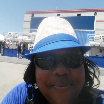 Half Street Fairgrounds - Enjoying the Sun and Bacon at the Bacon festival 2015 - Festivals Near Me - Washington, DC, District of Columbia
